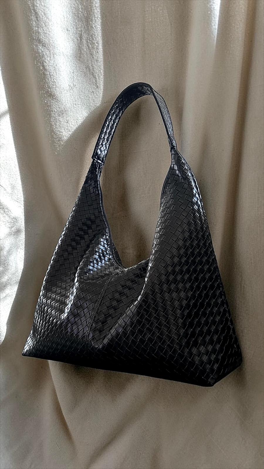 Margot Hobo Siyah Çanta